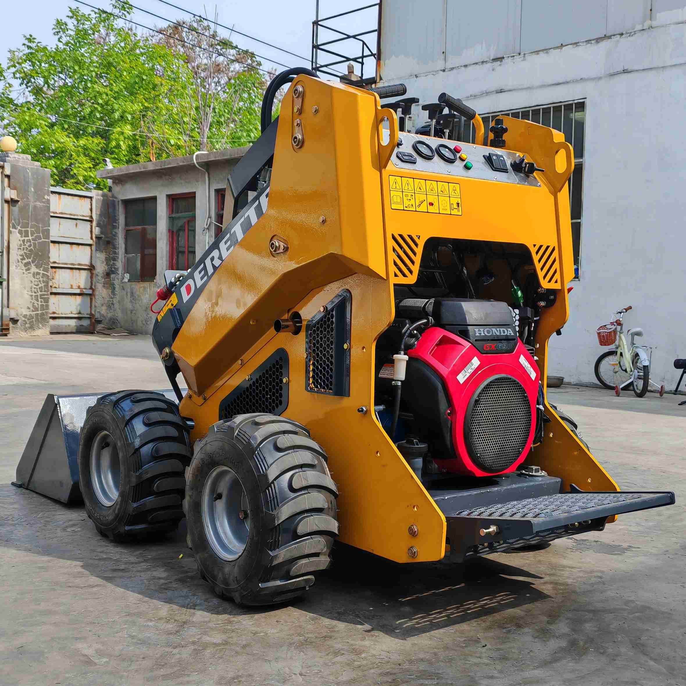 Mini Skid Steer Loader - 480i